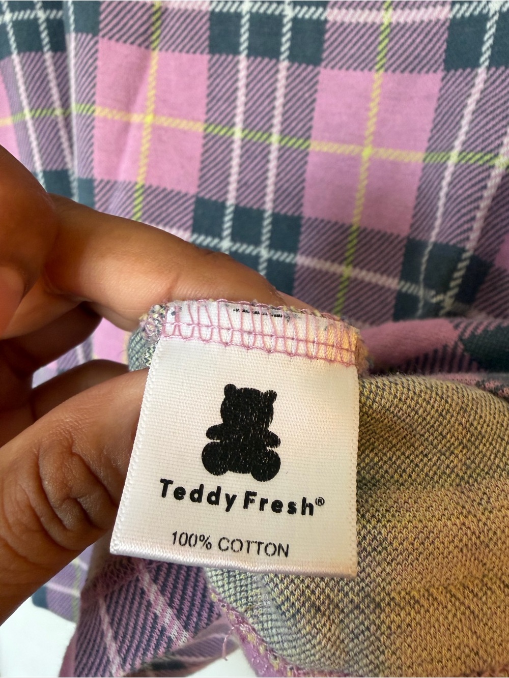 Teddy Fresh Pink Plaid Graphic Tee Size Medium Streetwear Skater Y2K - Picture 5 of 10